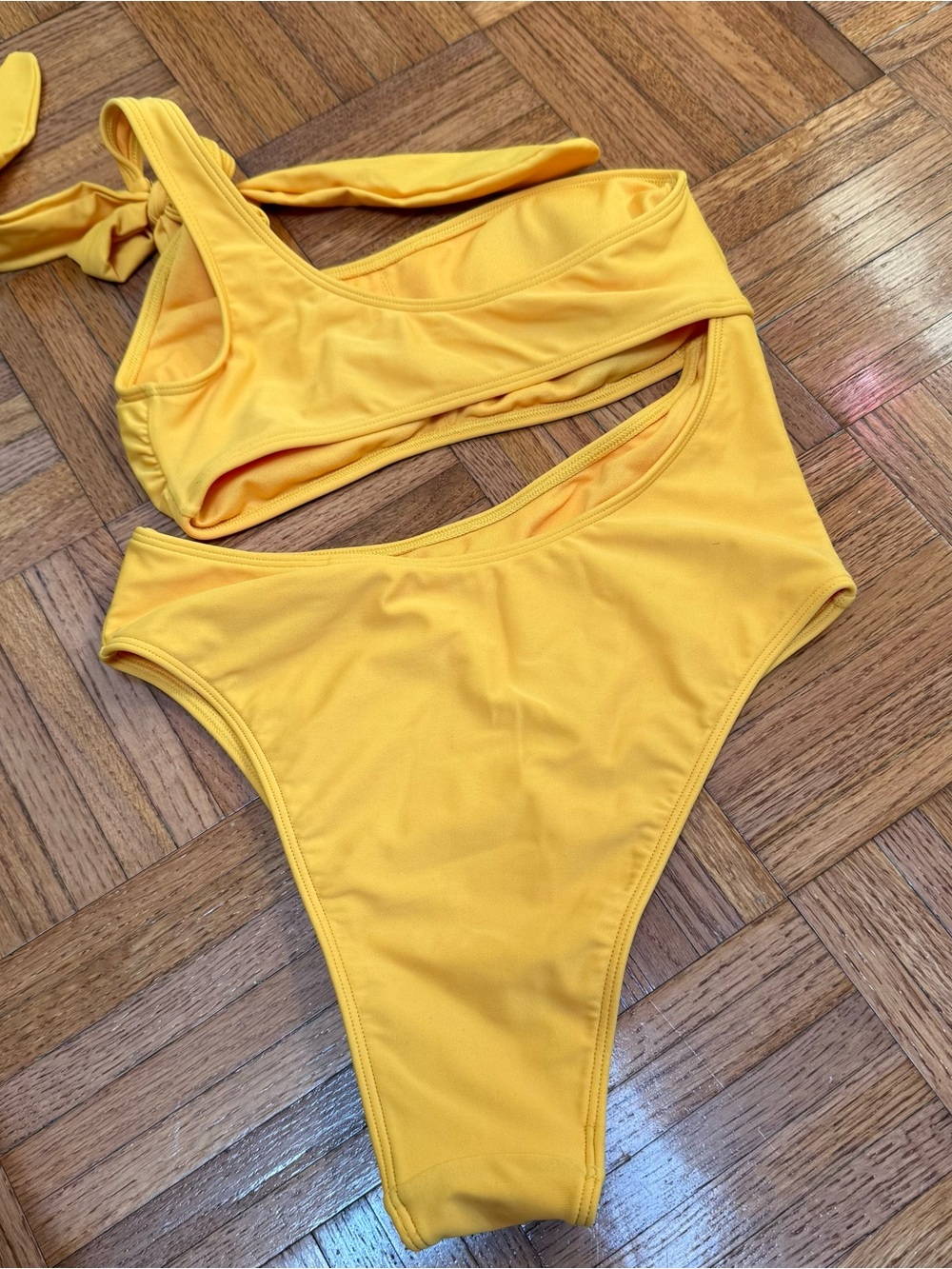 Abercrombie Cut Out Swimsuit - Picture 5 of 5
